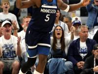 爱游戏登录 -包含集结日明尼苏达森林狼备战NBA季后赛，刷新队史纪录细节曝光，球迷炸锅，球队文化再被提及的词条