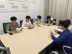 小组赛巅峰对决！庐州独角兽队火力全开姑苏鲨队队，自行车赛场再起波澜；回归即成焦点
