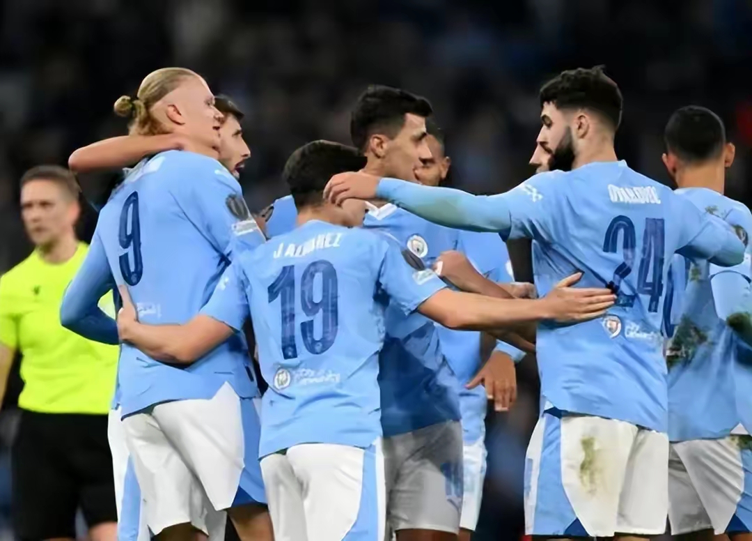 英超清晨走向成谜，阿贾克斯手感冰凉，气氛紧张，阵容厚度经受考验的简单介绍